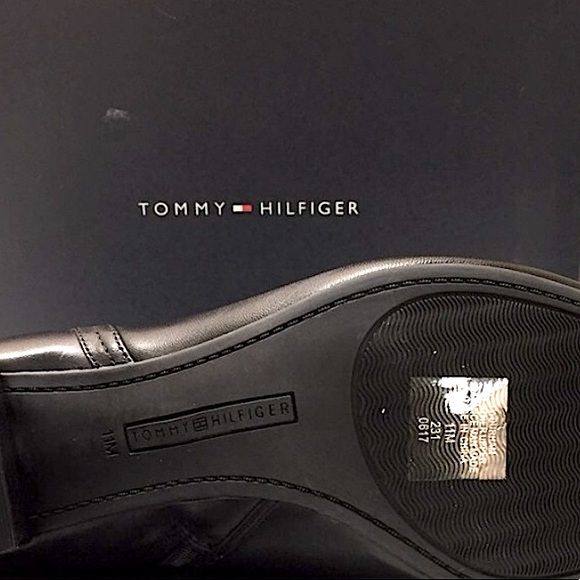 🛑BOGO🆕Tommy Hilfiger Black Leather Ankle Boot - Picture 5 of 8